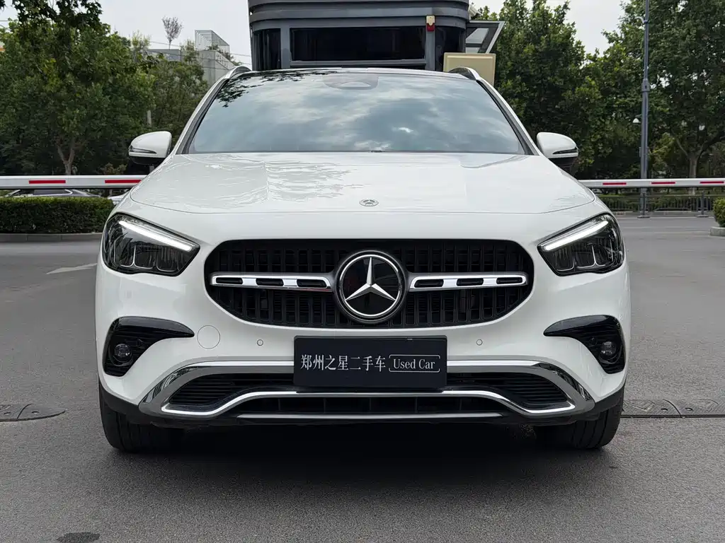 Mercedes-Benz GLA GLA 220