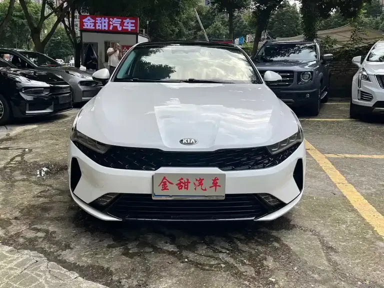 Kia K5 380 T GT-Line Distinguished Tech