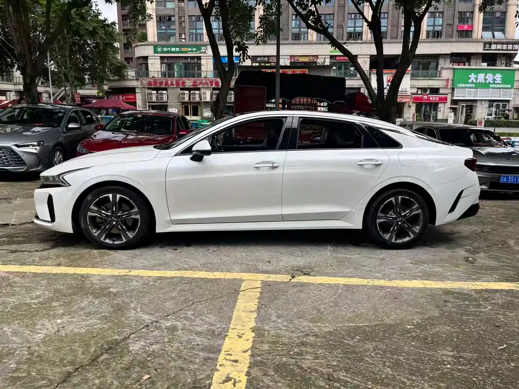Kia K5 380 T GT-Line Distinguished Tech
