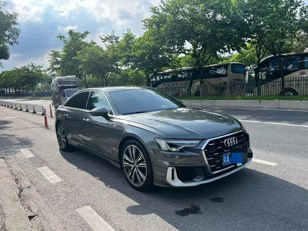 Audi A6 L 奥迪A6 L 2021款 55 TFSI quattro 旗舰致雅型