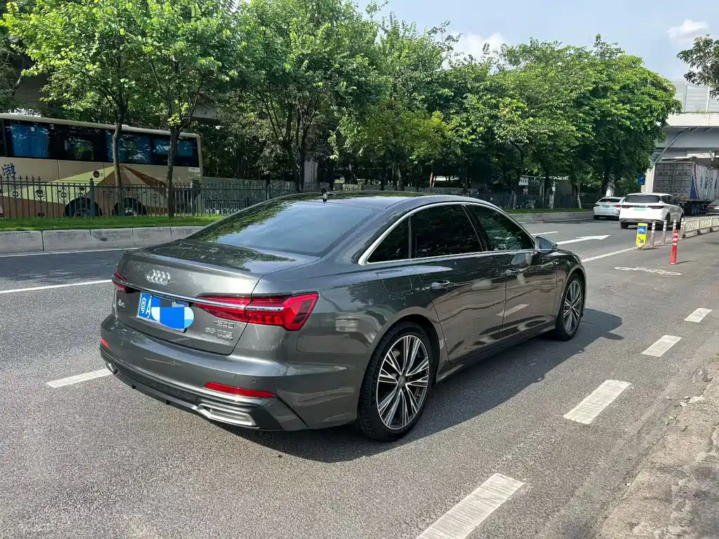Audi A6 L 奥迪A6 L 2021款 55 TFSI quattro 旗舰致雅型