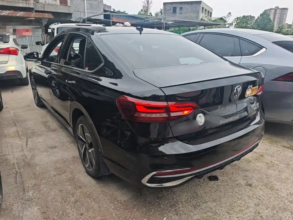 Lavida 300 TSI DSG Starry Sky Forever