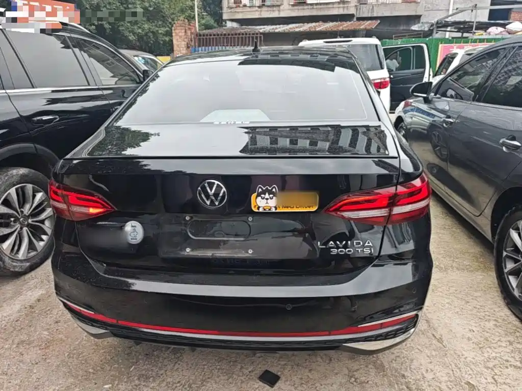 Lavida 300 TSI DSG Starry Sky Forever