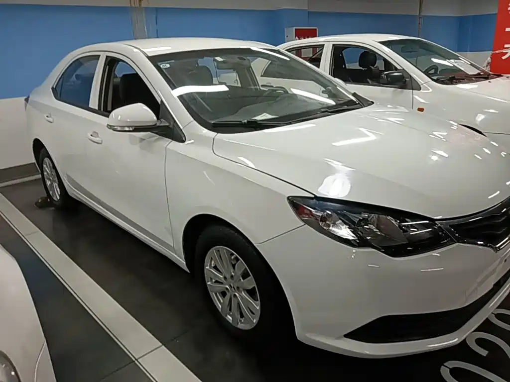 Roewe 360 荣威360 2017款 1.5 L 手动精英版