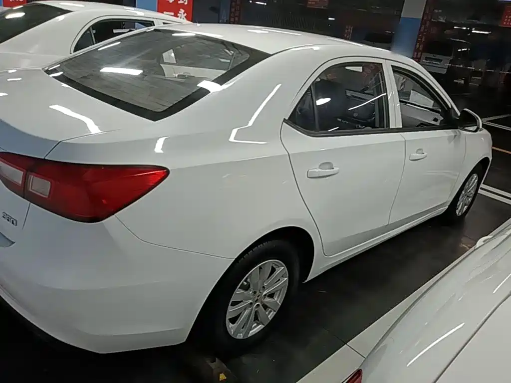 Roewe 360 荣威360 2017款 1.5 L 手动精英版