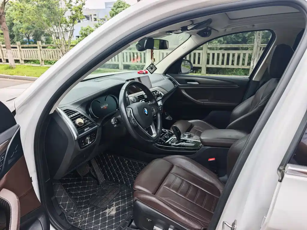 BMW X3 xDrive28 i Luxury Package CN-VI