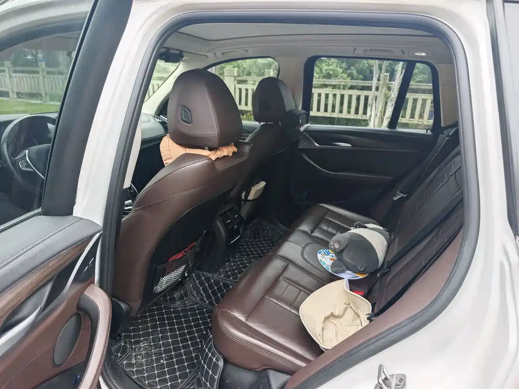BMW X3 xDrive28 i Luxury Package CN-VI