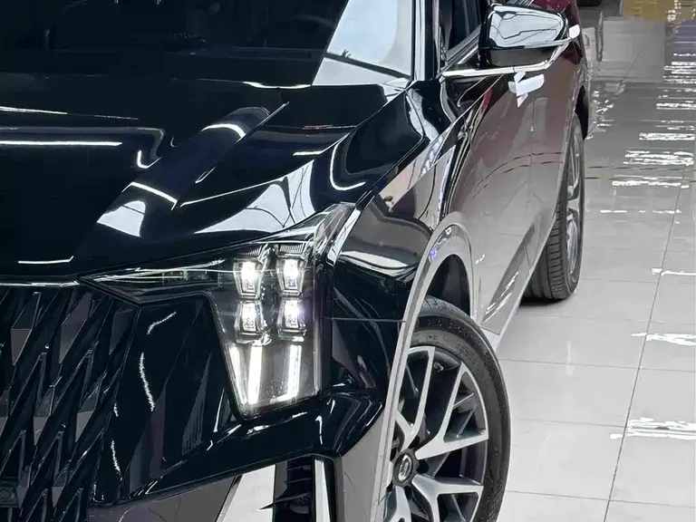 GAC Trumpchi GS8 Dual Engine Series 2.0 TM 2 WD Distinguished