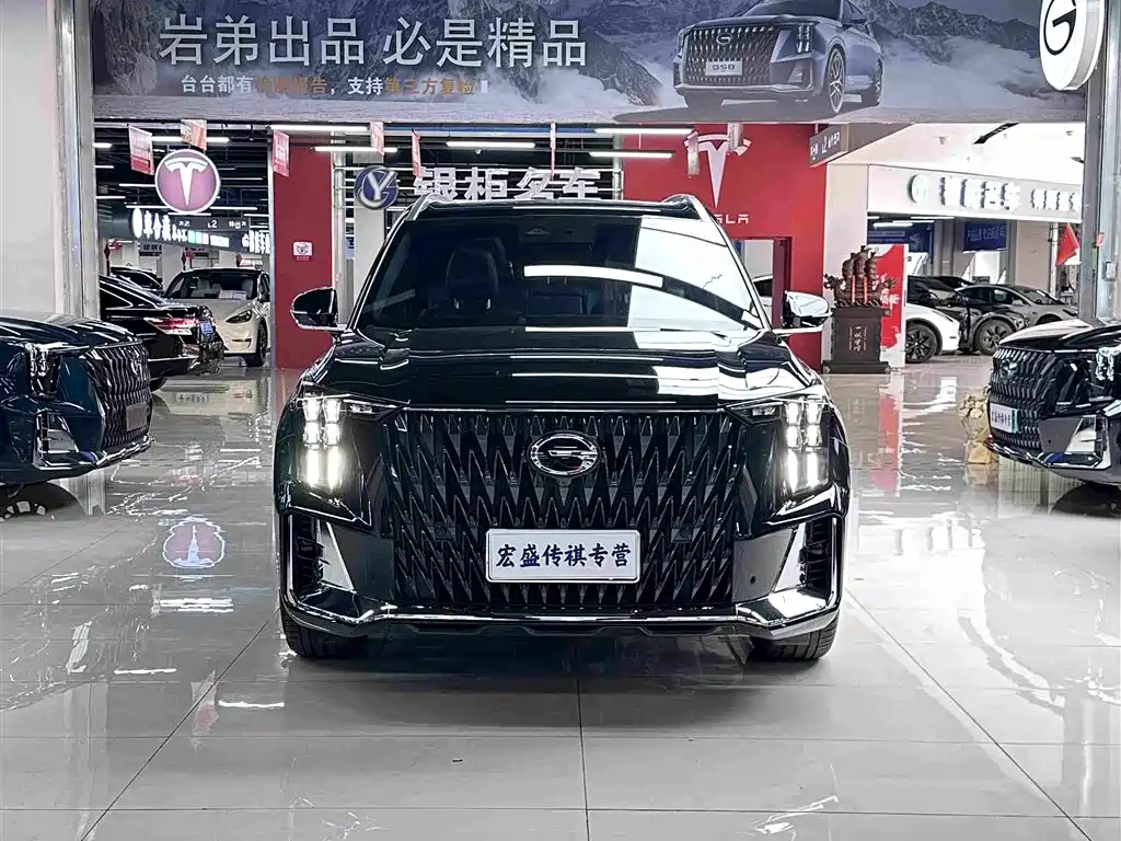 GAC Trumpchi GS8 Dual Engine Series 2.0 TM 2 WD Distinguished