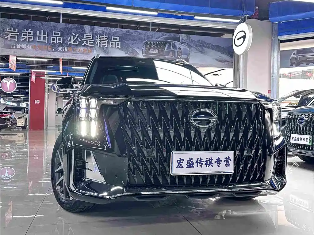 GAC Trumpchi GS8 Dual Engine Series 2.0 TM 2 WD Distinguished