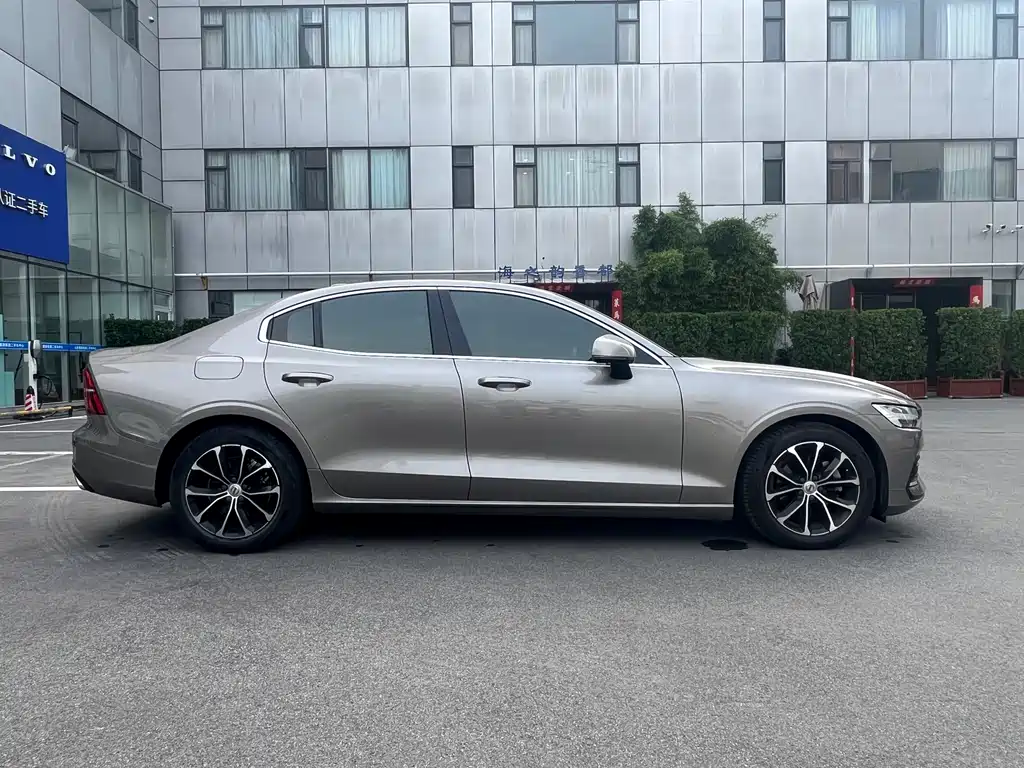 Volvo S60 T4 Smart Ease Luxury