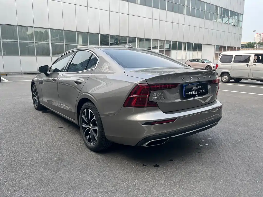Volvo S60 T4 Smart Ease Luxury