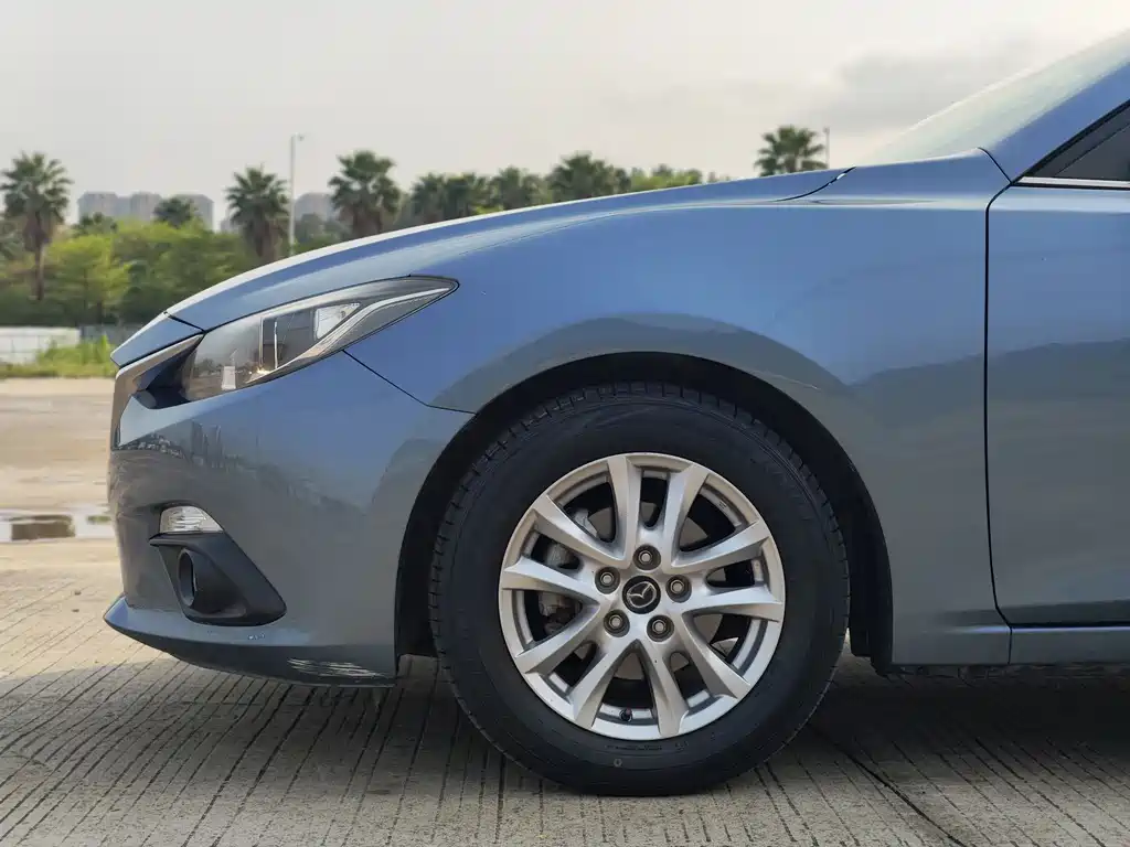 Mazda 3 Axela Sedan 1.5 L Auto Comfort