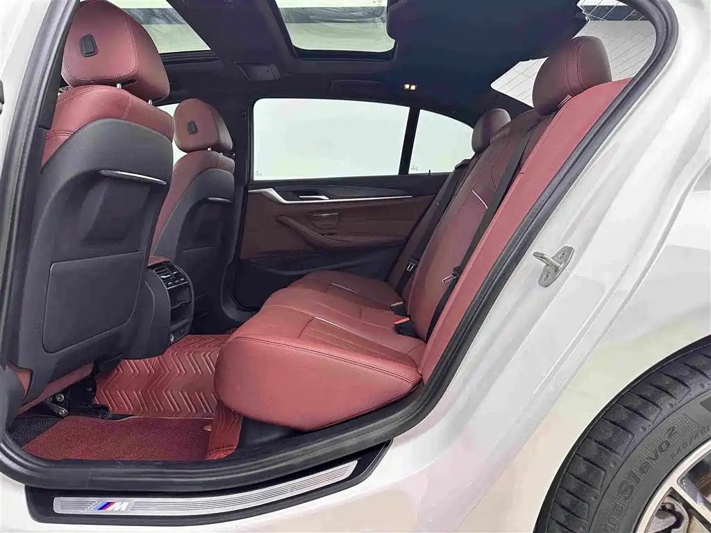 BMW 5 Series NEV 535 Le M Sport Package