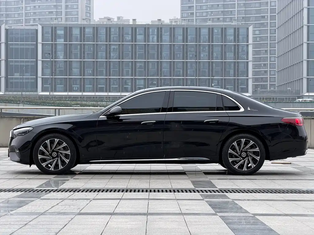 Mercedes-Benz E-Class Facelift E 300 L Luxury