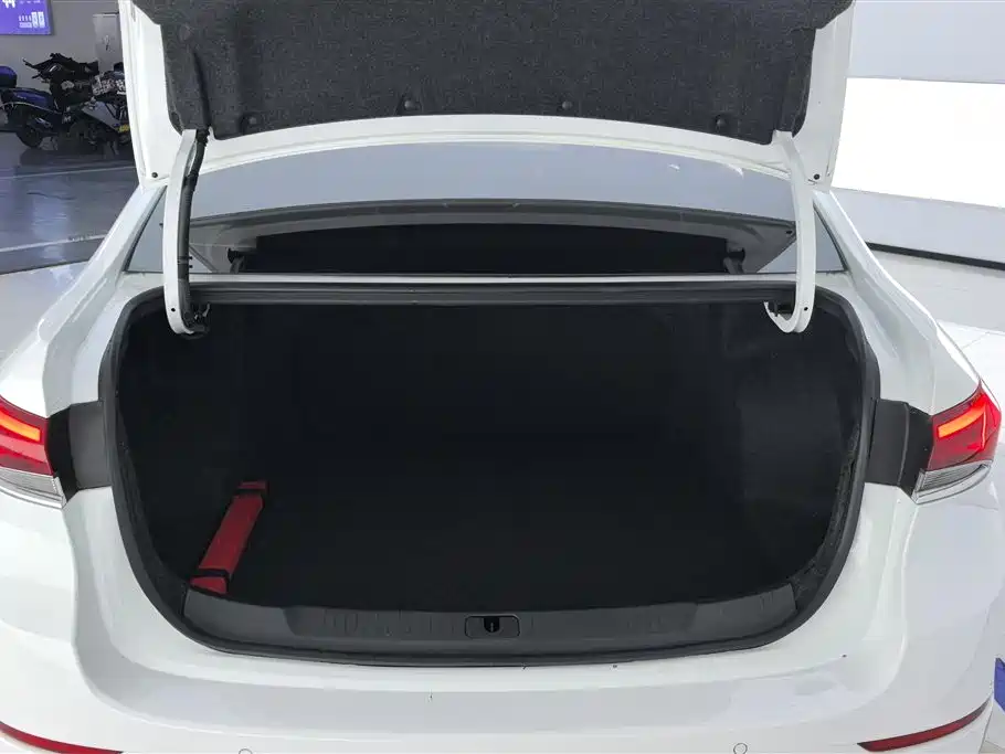 Excelle GT Facelift Exemplary 1.5 L Auto Elite