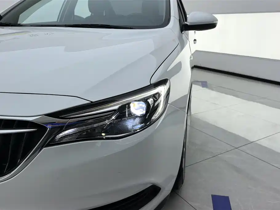 Excelle GT Facelift Exemplary 1.5 L Auto Elite