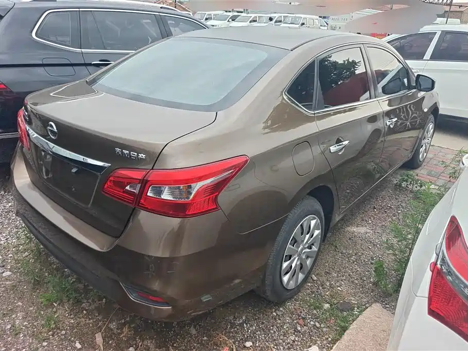 Sylphy Classic 1.6 XE CVT Comfort