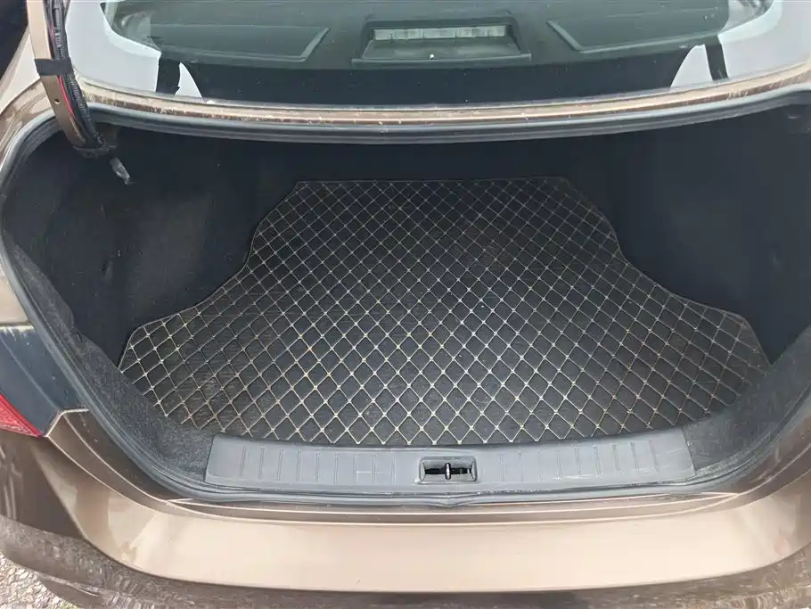 Sylphy Classic 1.6 XE CVT Comfort