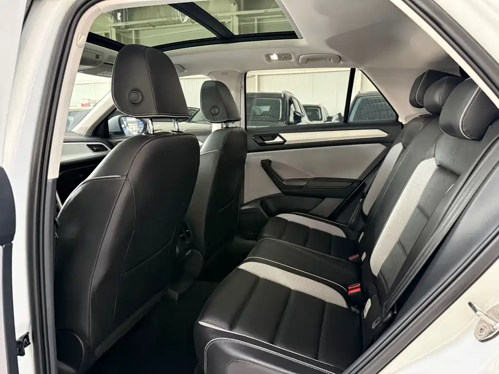 T-ROC 280 TSI DSG 2 WD Time