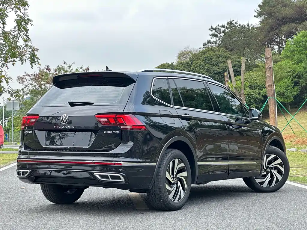 Tiguan L 330 TSI Auto 2 WD R-Line Premium