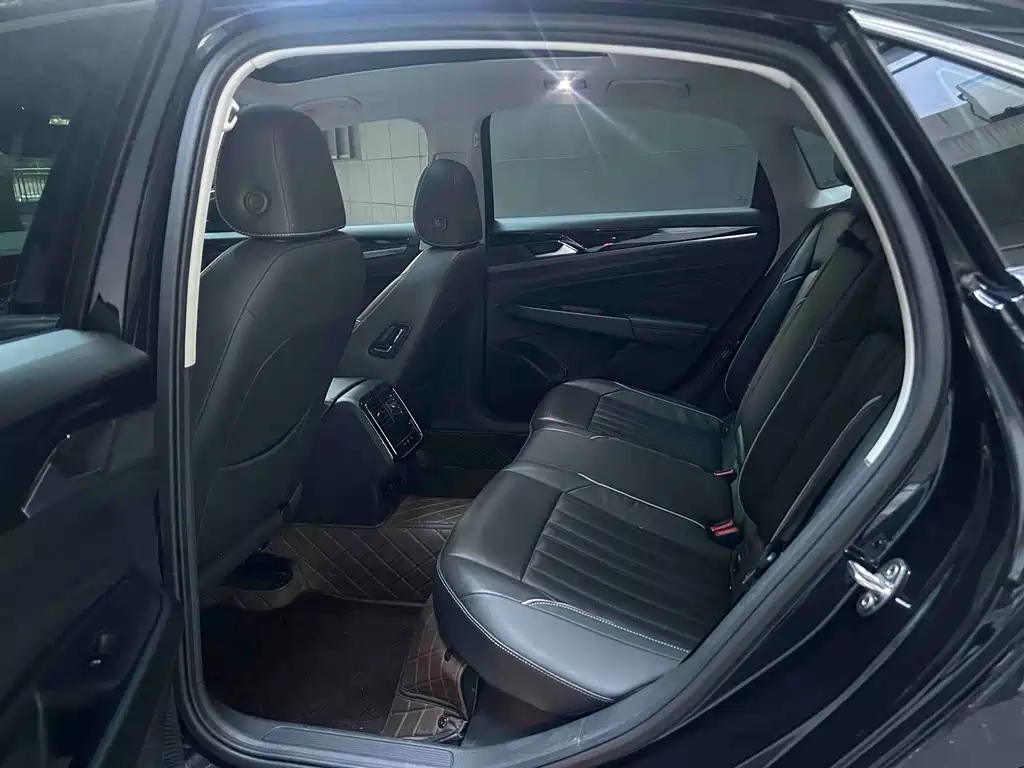 Passat 330 TSI Elite