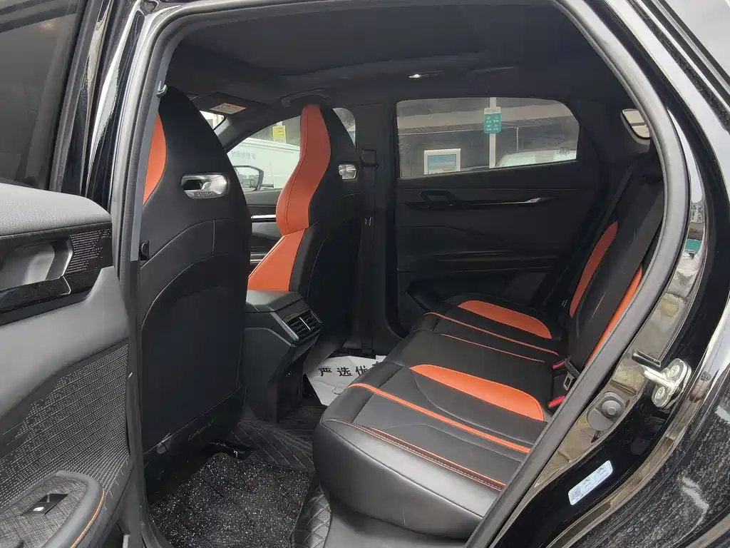Changan UNI-V 1.5 T Distinguished Sport