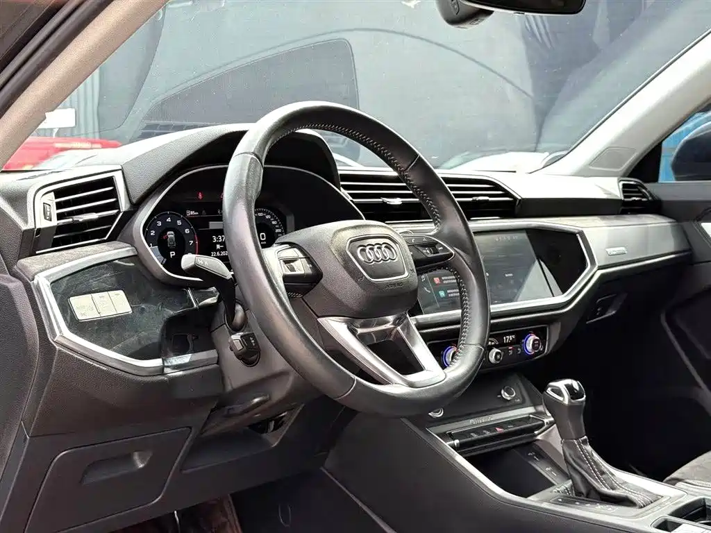 Audi Q3 35 TFSI Progressive Dynamic