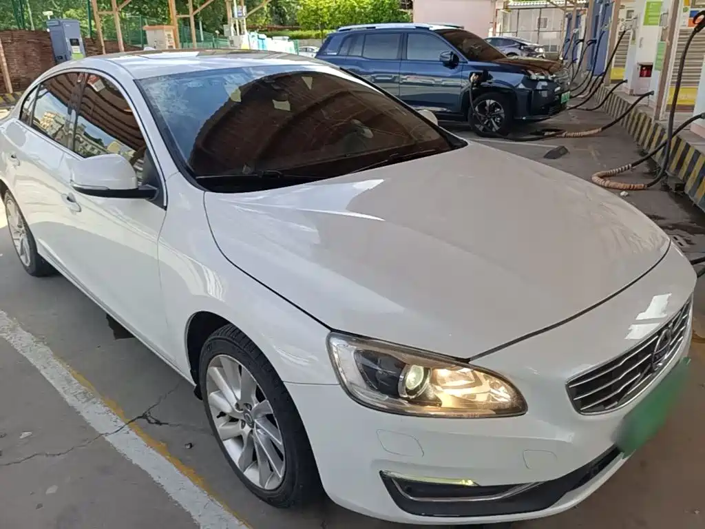 Volvo S60 S60 L T4 Smart Vision