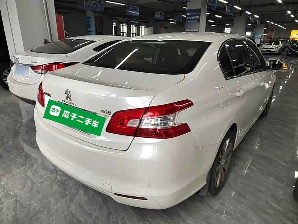 Peugeot 408 1.2 T Auto Luxury