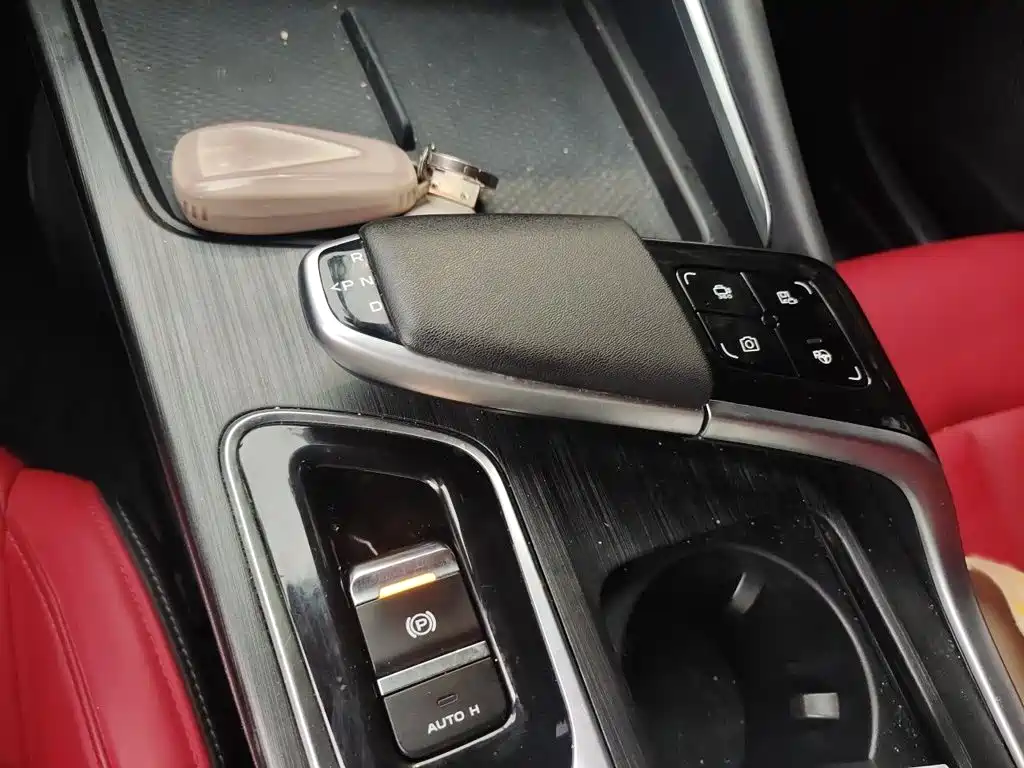 Changan UNI-T 1.5 T Flagship