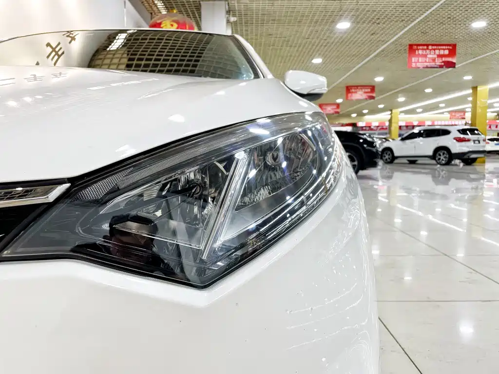 Eado XT 1.6 L Manual Handsome Cool
