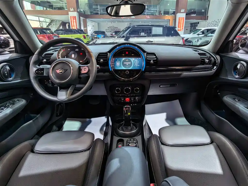MINI CLUBMAN MINI CLUBMAN 2023款 1.5 T COOPER 经典派