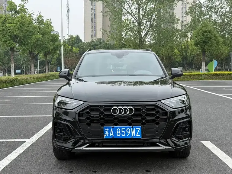 Audi Q5 L 45 TFSI Luxury Dynamic