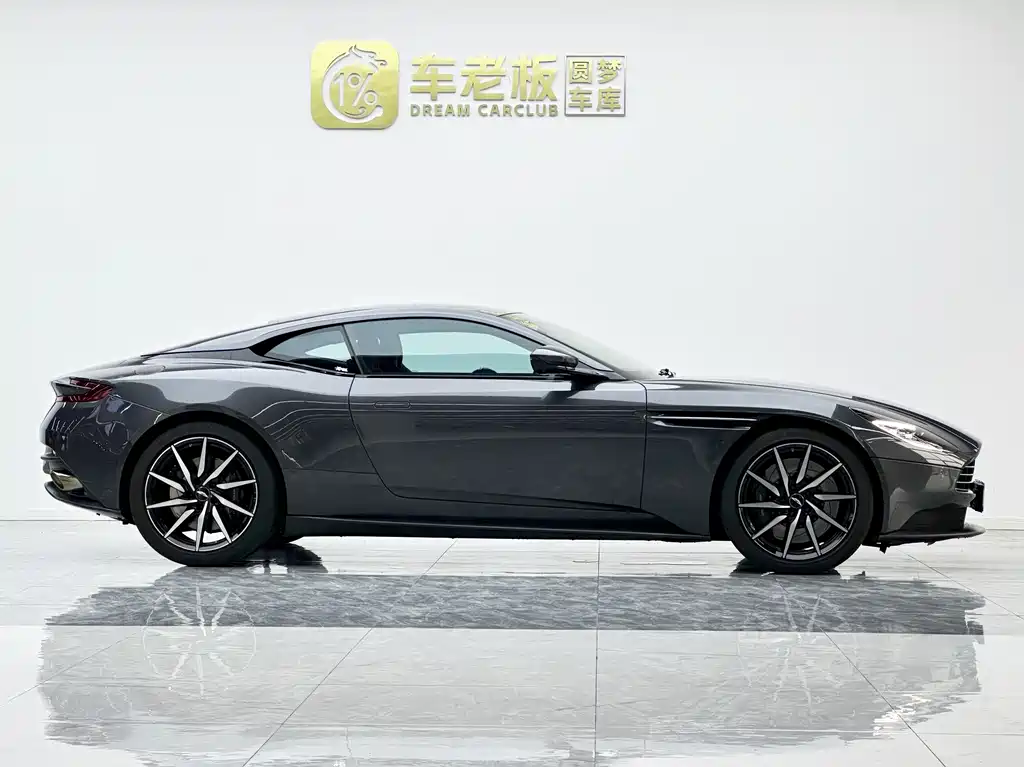 Aston Martin DB11 4.0 T V8 Coupe