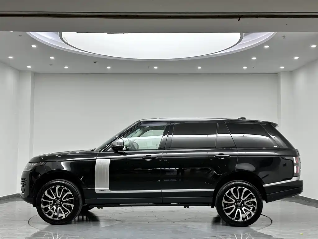 Range Rover 3.0 L6 Heritage Extended