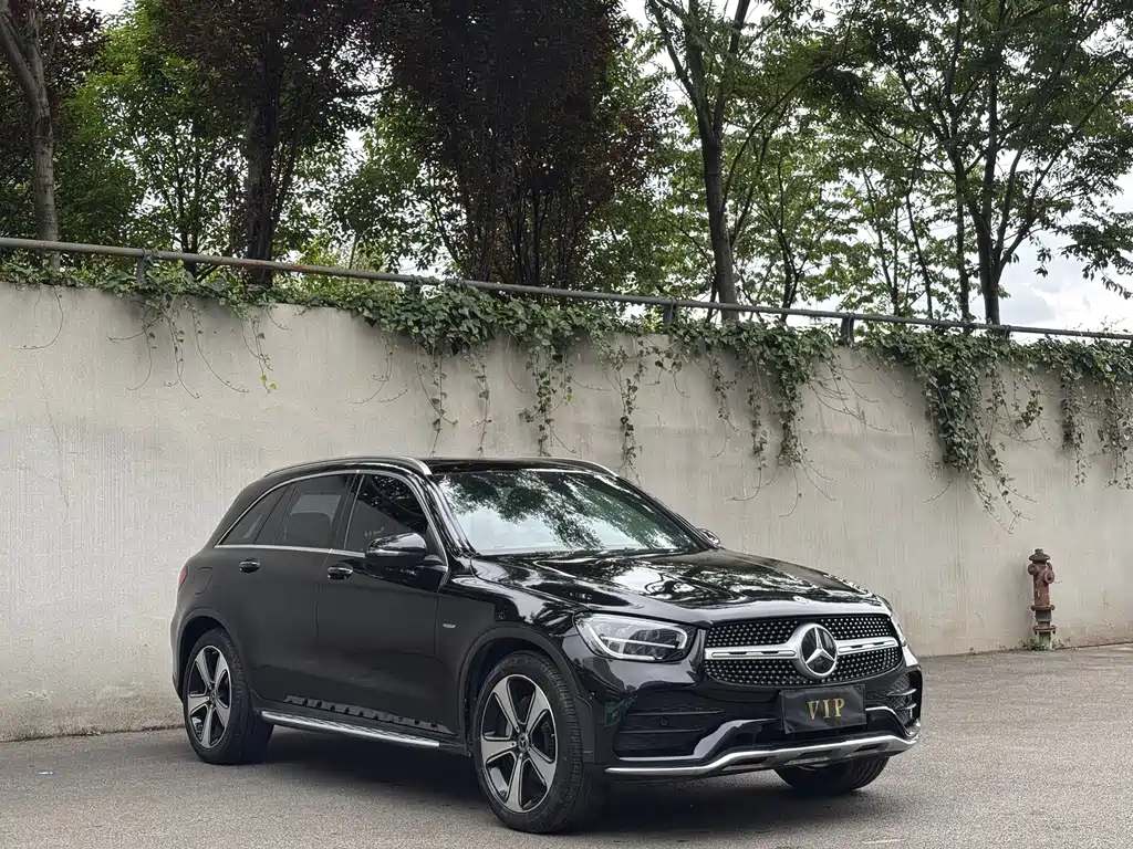 Mercedes-Benz GLC Facelift GLC 300 L 4 MATIC Dynamic Premium Collection