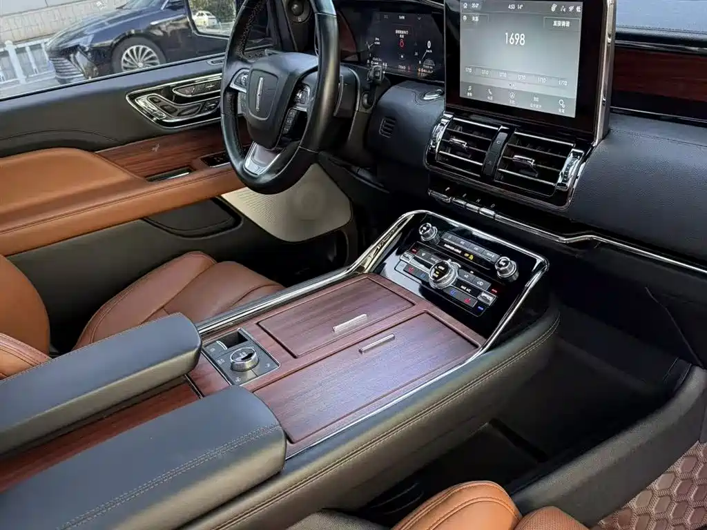 Navigator 3.5 T Honor Shine