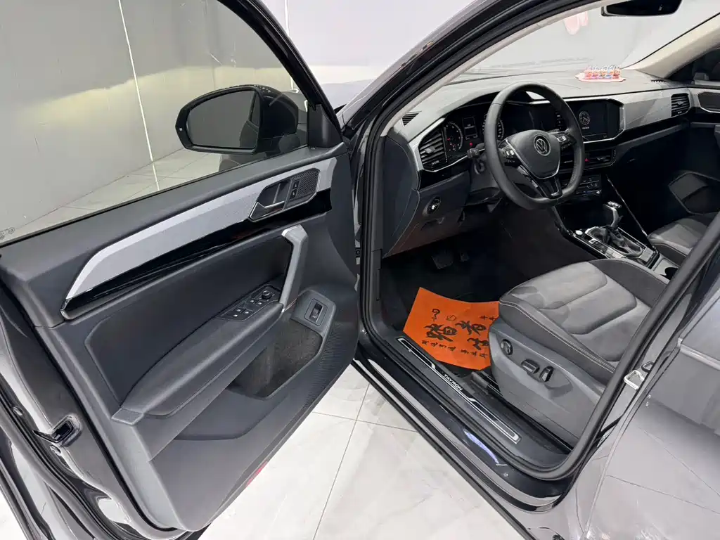 Tayron 280 TSI 2 WD Luxury Connected