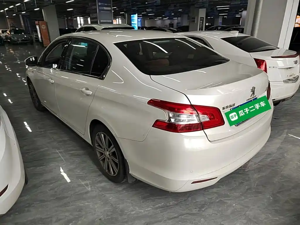 Peugeot 408 1.2 T Auto Luxury