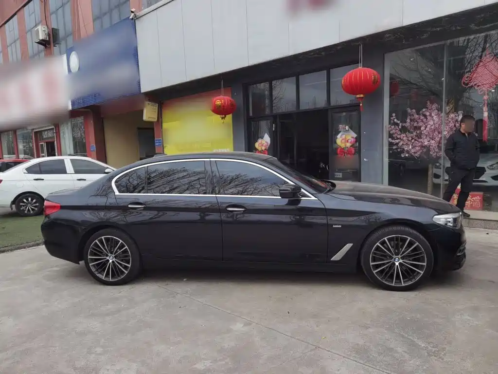 BMW 5 Series 525 Li Luxury Package