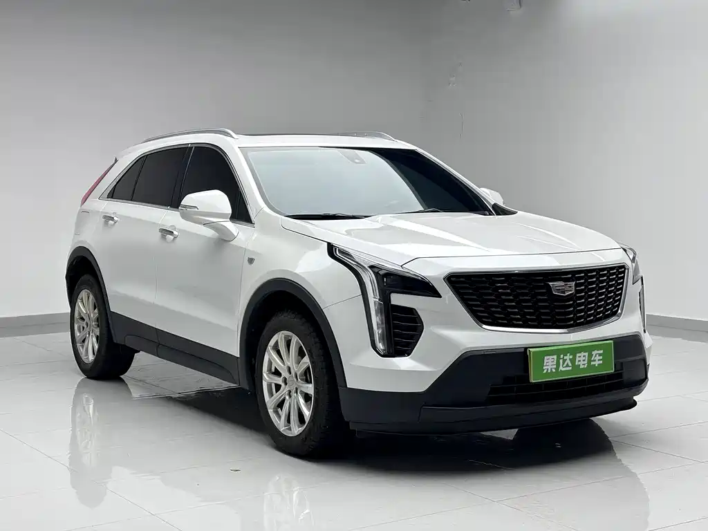 Cadillac XT4 28 T 2 WD Tech