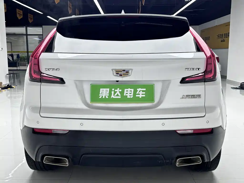 Cadillac XT4 28 T 2 WD Tech