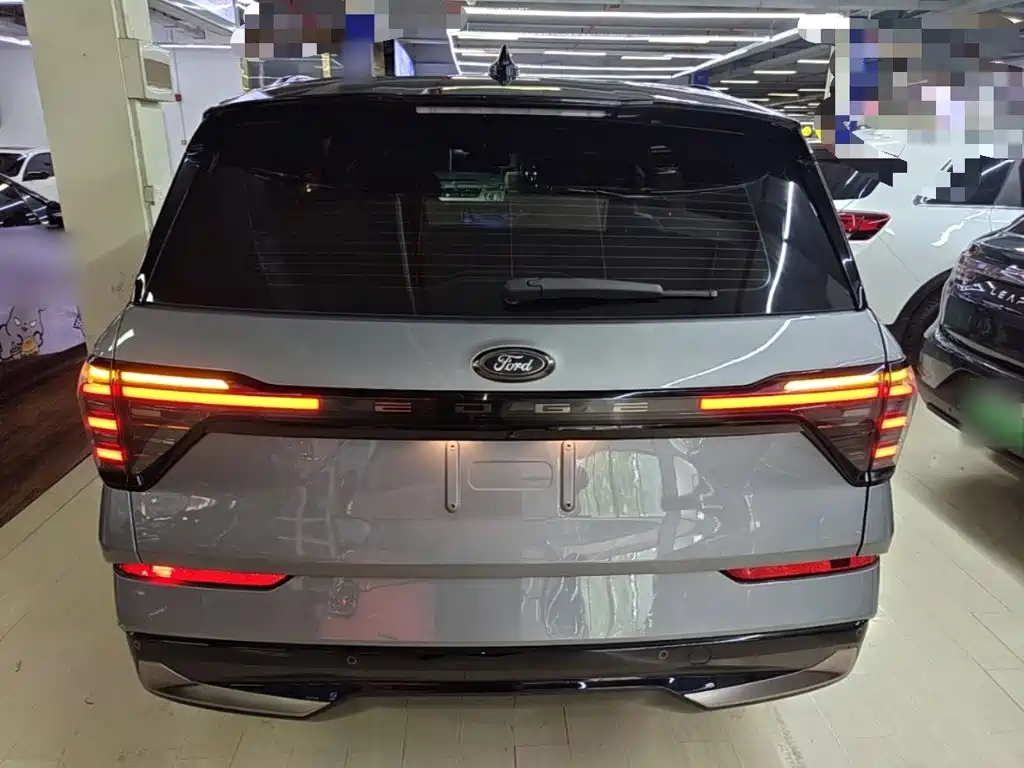 Edge Edge L 2.0 T EcoBoost 4 WD 7-seat Supreme