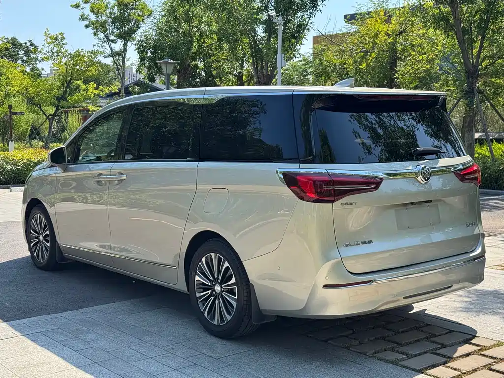 Buick GL8 ES LaCrosse 653 T Flagship