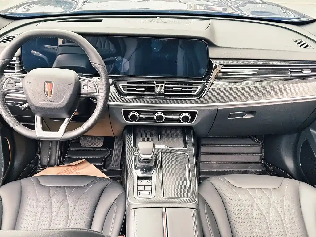 Hongqi HS5 2.0 T 2 WD Shadow