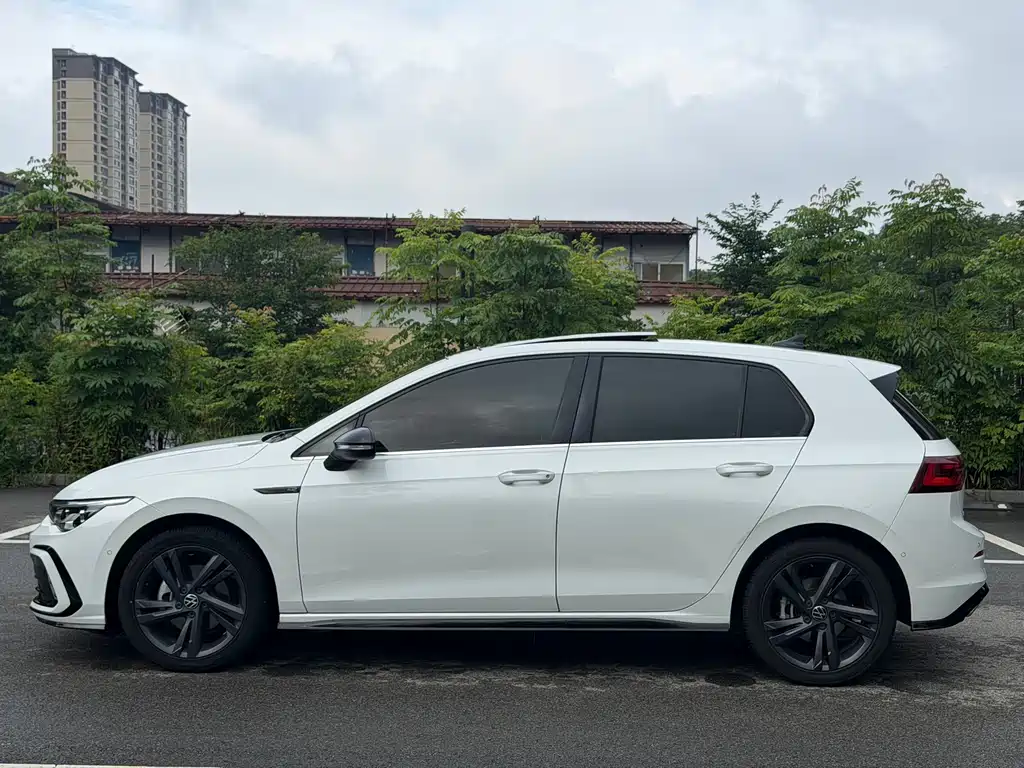 Golf 280 TSI DSG R-Line