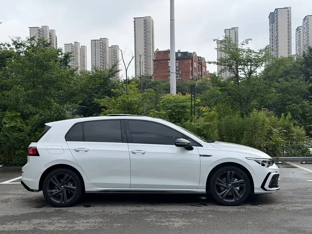 Golf 280 TSI DSG R-Line