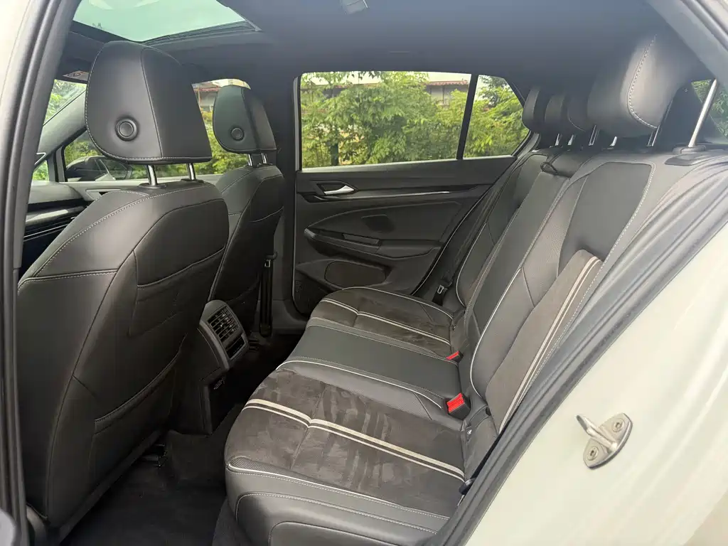 Golf 280 TSI DSG R-Line