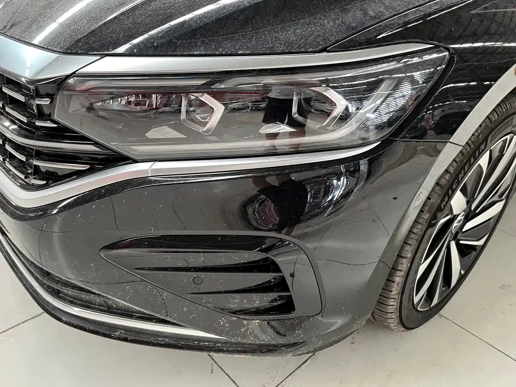 Passat 380 TSI Luxury